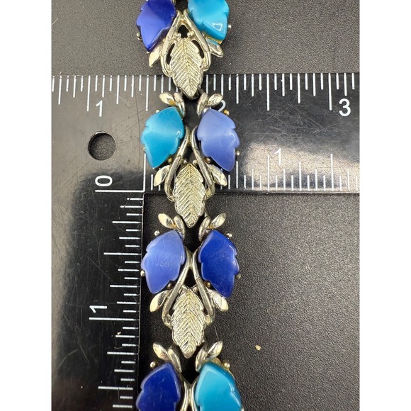 Vintage Silver Tone Bracelet Thermoset Blue Leaf 7.5" - Picture 7 of 8